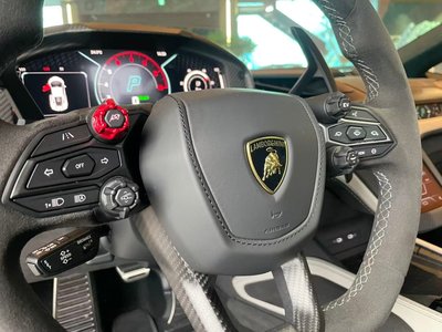 2025 Lamborghini REVUELTO — миниатюра 29