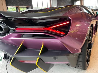 2025 Lamborghini REVUELTO — миниатюра 43