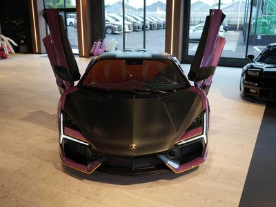 2025 Lamborghini REVUELTO — миниатюра 11