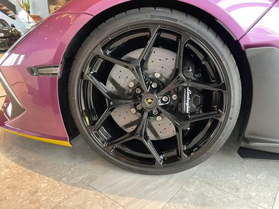 2025 Lamborghini REVUELTO — миниатюра 46