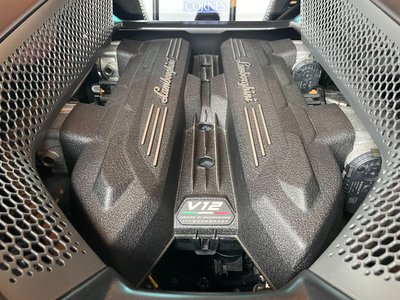 2025 Lamborghini REVUELTO — миниатюра 41