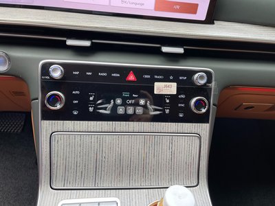 GENESIS GV80 - 10