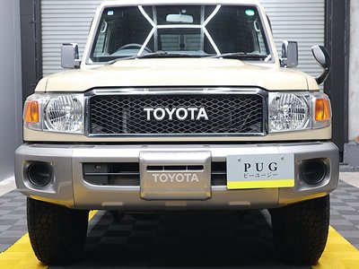 TOYOTA LAND CRUISER - 6
