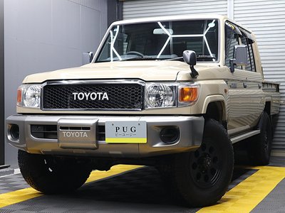 TOYOTA LAND CRUISER - 1
