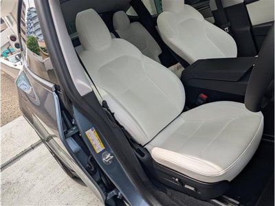 TESLA MODEL Y - 5