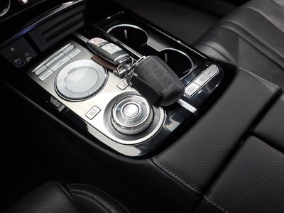 GENESIS G80 (RG3) - 9
