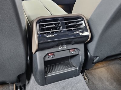 2025 BMW 5 SERIES 缩略图 19