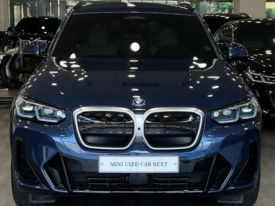 صورة 2 لـ 2025 BMW IX3