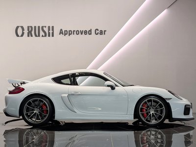 2016 Porsche CAYMAN photo 2