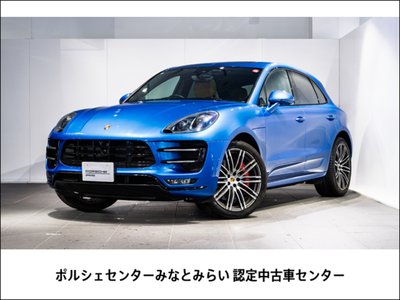 PORSCHE MACAN - 1