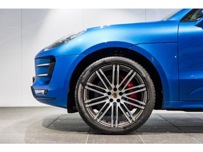 PORSCHE MACAN - 10