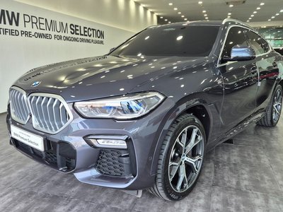 2021 BMW X6 photo 2