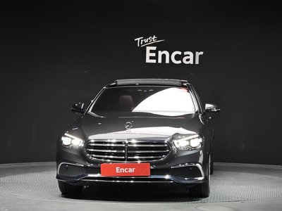 MERCEDES-BENZ E-CLASS - 2