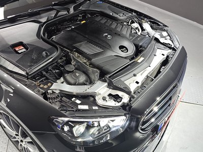 MERCEDES-BENZ E-CLASS - 7