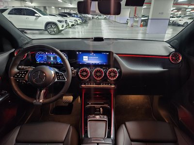 MERCEDES-BENZ EQA - 10