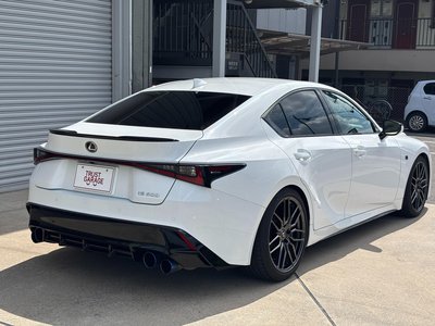 2023 Lexus IS photo 9