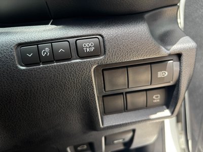 صورة مصغرة 47 لـ 2023 Lexus IS
