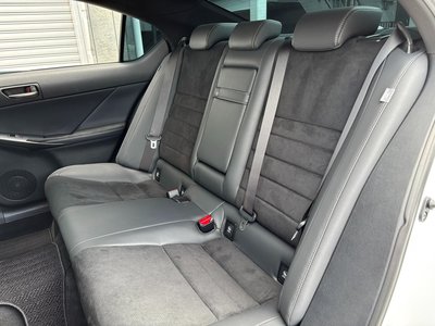 صورة مصغرة 19 لـ 2023 Lexus IS