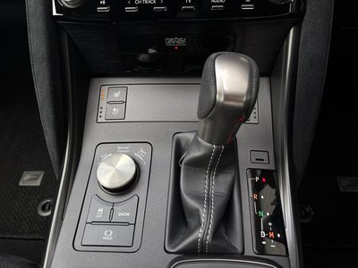 صورة مصغرة 34 لـ 2023 Lexus IS