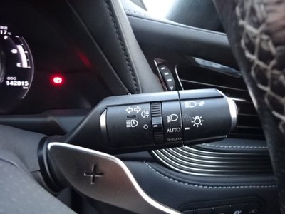 2022 Lexus LS — миниатюра 22