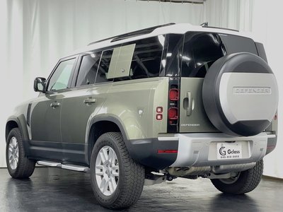 LAND ROVER DEFENDER - 2