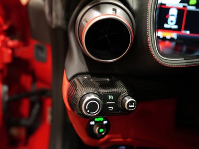2020 Ferrari 812 SUPERFAST — миниатюра 31