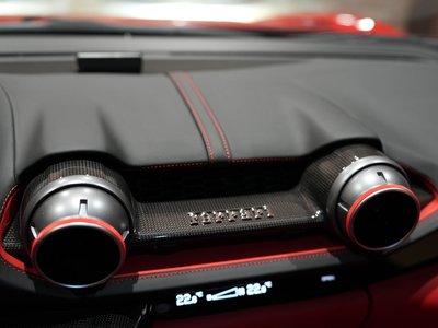 2020 Ferrari 812 SUPERFAST — миниатюра 30