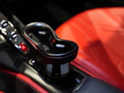 2020 Ferrari 812 SUPERFAST — миниатюра 38