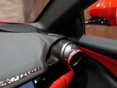 2020 Ferrari 812 SUPERFAST — миниатюра 32