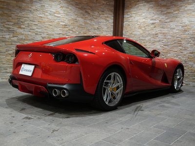 2020 Ferrari 812 SUPERFAST — миниатюра 12