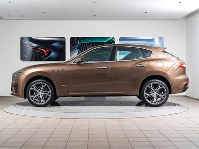 2021 Maserati LEVANTE thumbnail 16
