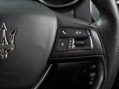 2021 Maserati LEVANTE thumbnail 39