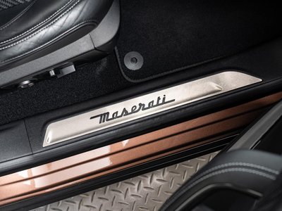2021 Maserati LEVANTE thumbnail 37