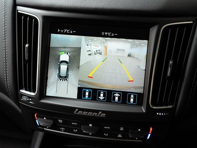 2021 Maserati LEVANTE thumbnail 21