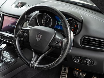 2021 Maserati LEVANTE — фото 8