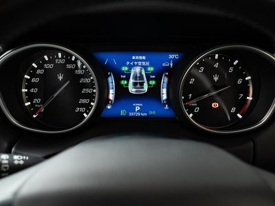 2021 Maserati LEVANTE — фото 10