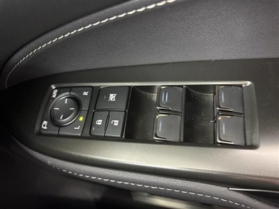 صورة مصغرة 30 لـ 2023 Lexus NX