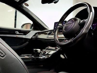 2017 AUDI S8 thumbnail 17