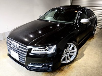 2017 AUDI S8 照片 2