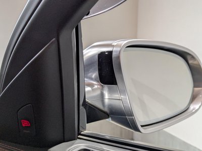 2017 AUDI S8 thumbnail 38