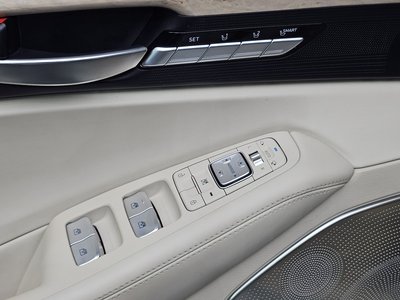 2019 Genesis G90 — миниатюра 17