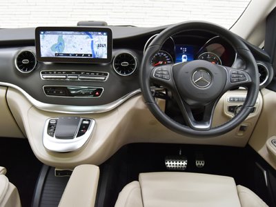 MERCEDES-BENZ V-CLASS - 10