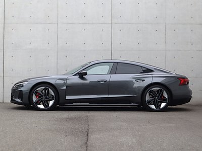 صورة مصغرة 41 لـ 2024 AUDI RS E-TRON GT