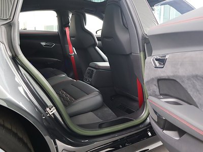 صورة مصغرة 131 لـ 2024 AUDI RS E-TRON GT
