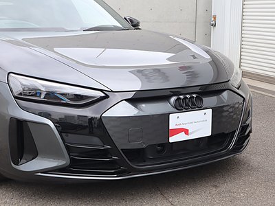 AUDI RS E-TRON GT - 8