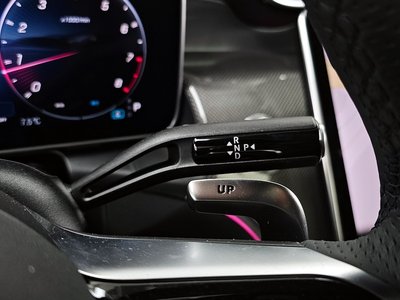 MERCEDES-BENZ GLC - 9