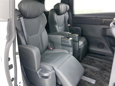 صورة 31 لـ 2024 Toyota ALPHARD