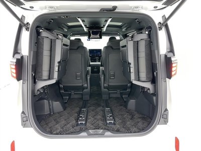 صورة 34 لـ 2024 Toyota ALPHARD