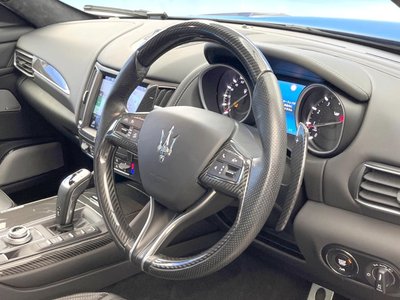 2021 Maserati LEVANTE — фото 12
