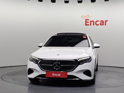 MERCEDES-BENZ E-CLASS - 2